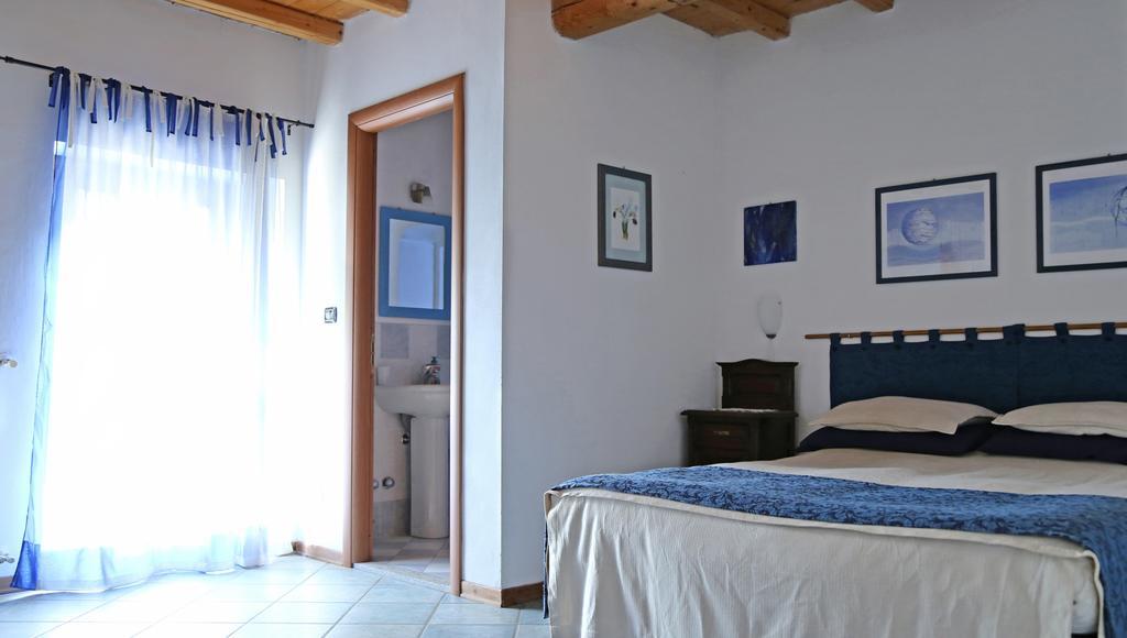 La Volpe E L'Uva Villa Cherasco Luaran gambar